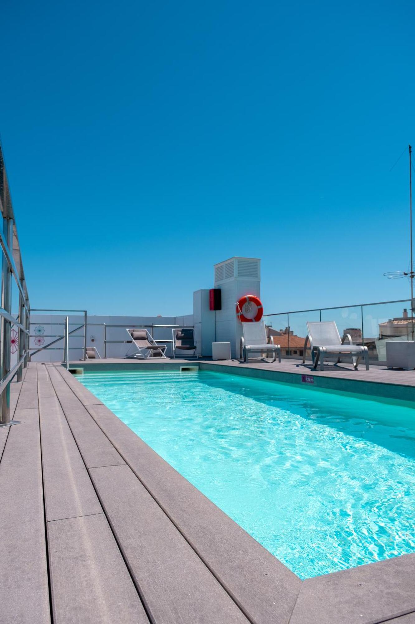 Onmood - Bed & Brunch Hotel 4*