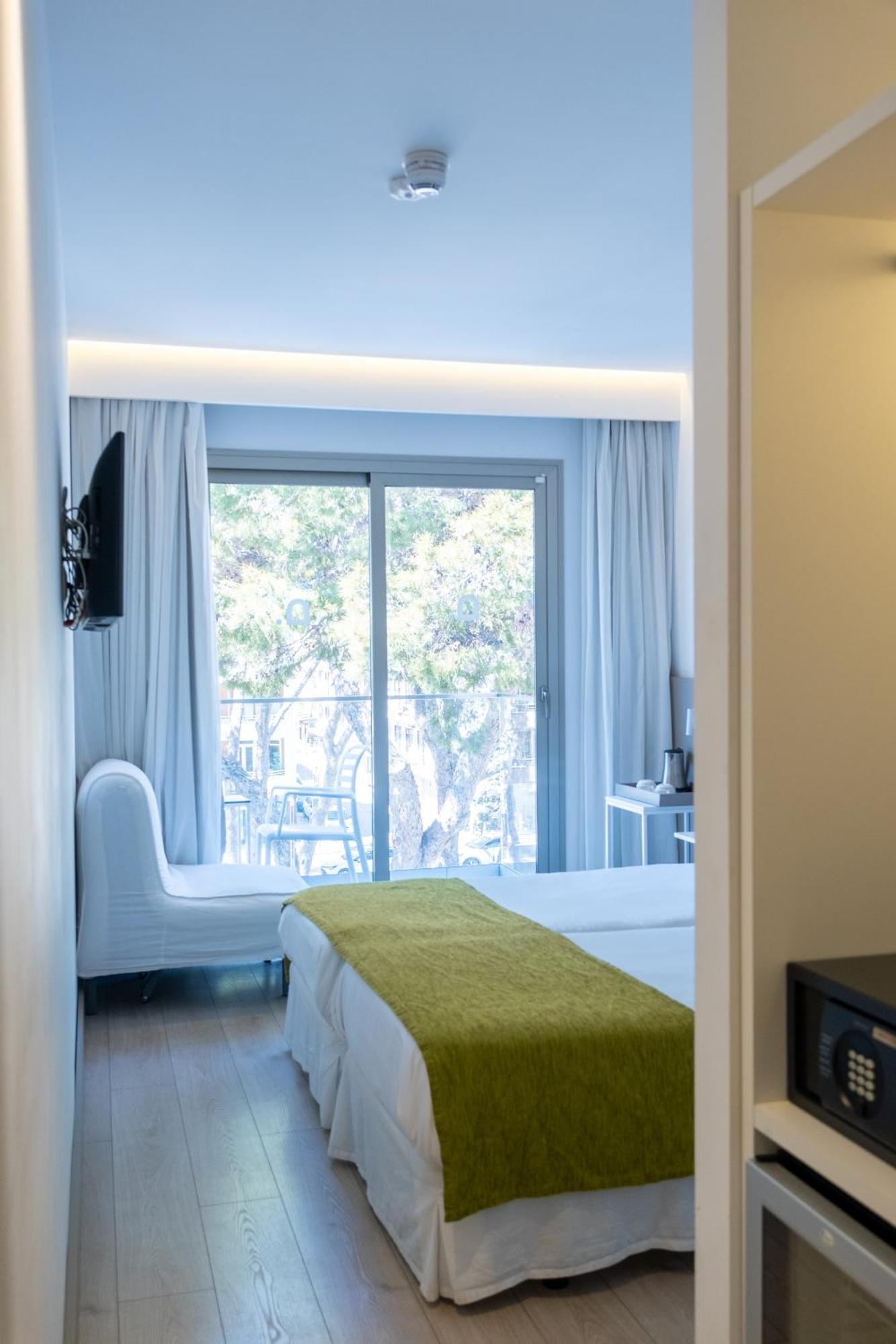 Cooee Hotel 4*